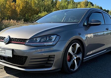 VW Golf Volkswagen 7 GTI Performance Navi Standheizg. Dynaudio
