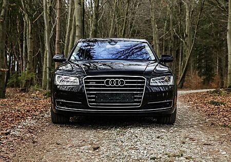 Audi A8 4.0 TFSI tiptronic quattro -