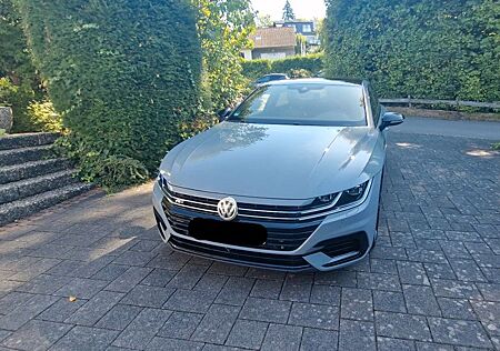 VW Arteon Volkswagen 2.0 TSI 4MOTION R-Line Edition