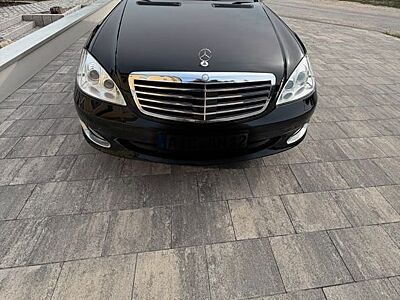 Mercedes-Benz S 350 - W221