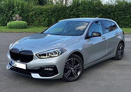 BMW 120d xDrive A Sport Line * HUD * AHK * LED * PDC