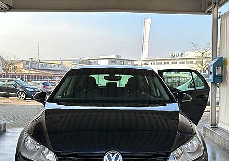 VW Golf Volkswagen 7 2.0 TDI Wenig km Top Zustand Sparsam