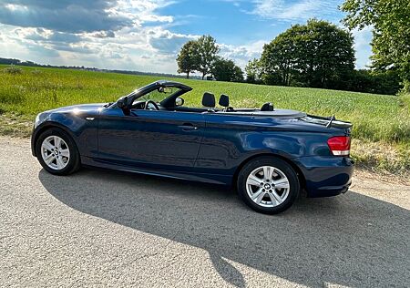 BMW 120i Cabrio, 8-fach Bereift, PDC, Xenon, Navi