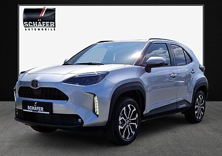 Toyota Yaris Cross Active Drive Hybrid AWD Kamera Sitzh