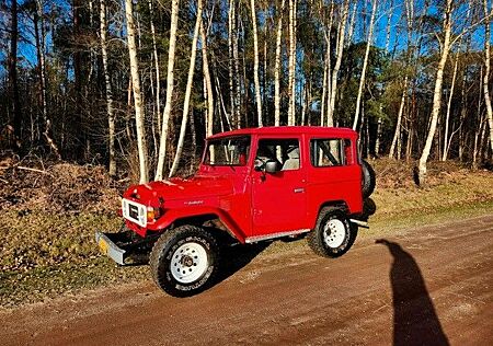 Toyota Land Cruiser 3.4 Diesel 1980 Hard/Soft Top Dakar