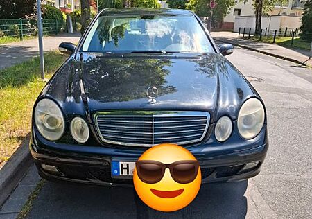 Mercedes-Benz E 200 KOMPRESSOR CLASSIC Classic