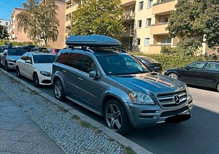 Mercedes-Benz GL 350 BlueTEC 4MATIC - 7 sitze AMG Paket