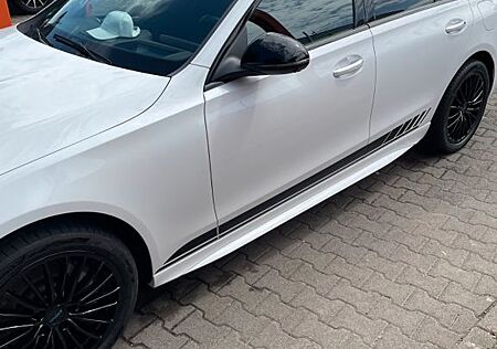 Mercedes-Benz C 300 e T Autom. -