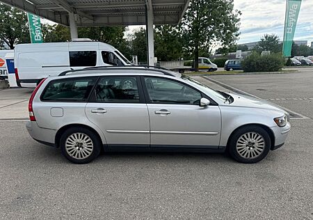 Volvo V50 Kombi 2.0 D Summum