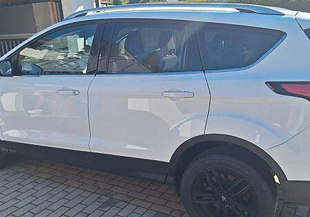 Ford Kuga 1,5 EcoBoost 4x2 110kW COOL & CONNECT C...