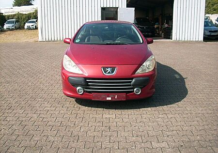 Peugeot 307 CC 2.0, AC, PDC, Leder
