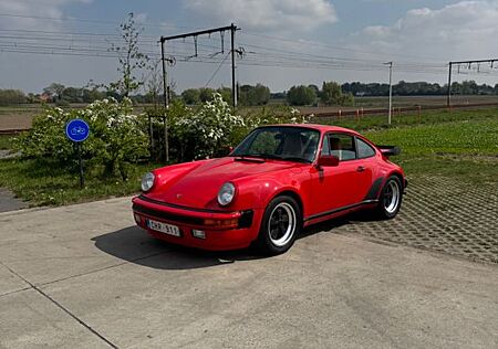 Porsche 930 turbo 3.3