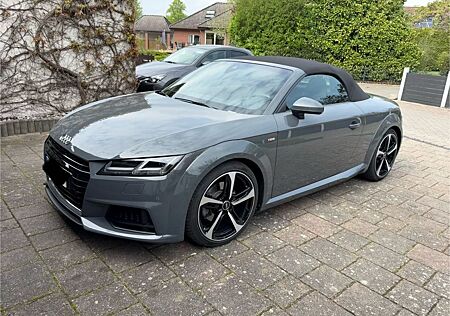 Audi TT Roadster 2.0TFSI S tronic quattro S-Line
