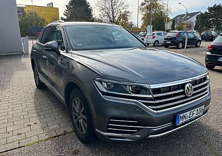 VW Touareg Volkswagen Elegance 4Motion