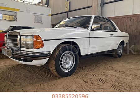 Mercedes-Benz CE 230 W123 230 CE H-Kennz. Top Zustand