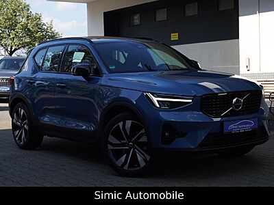 Volvo XC40 B5 Ultimate Dark AWD NAVI+KAMERA+LEDER+AHK