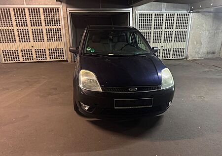 Ford Fiesta 1.6 16V Ambiente Ambiente
