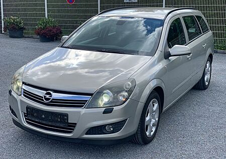 Opel Astra H Caravan Innovation/XENON/KLIMAAUT/SHZ/E4