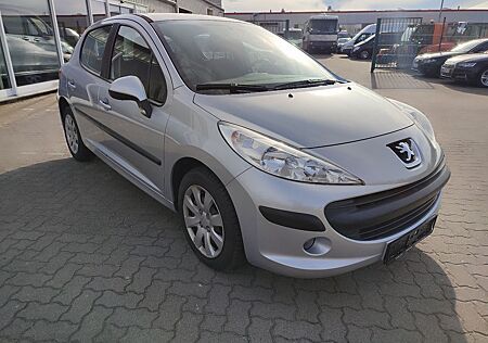 Peugeot 207 Tendance KLIMA ALLWETTERREIFEN + HU NEU