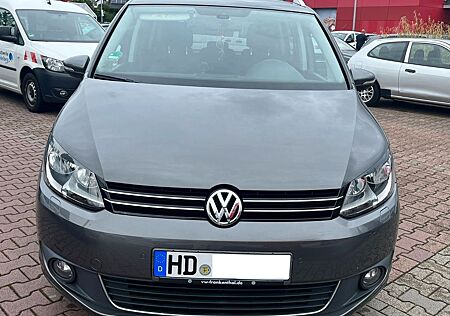 VW Touran Volkswagen 1.6 TDI CUP DPF