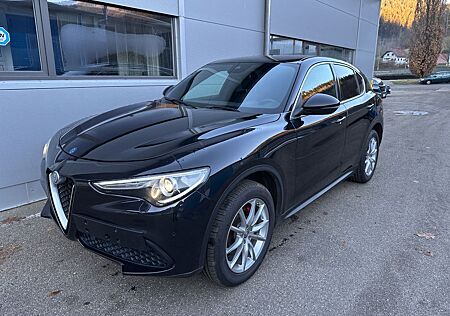 Alfa Romeo Stelvio 2.0 Turbo 16V AT8-Q4 Super