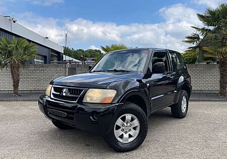 Mitsubishi Pajero 3,2 Diesel TÜV Klima Anhängerkupplung
