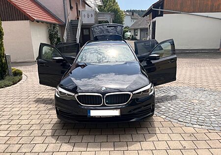 BMW 530d xDrive Touring X Drive