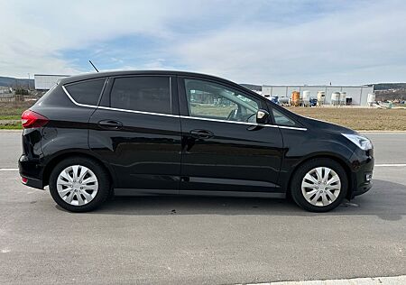 Ford C-Max 1,0 EcoBoost 92kW Titanium Titanium