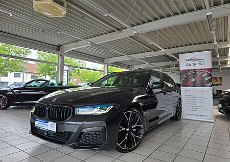 BMW 530d Touring xDrive M Sport Panorama Laser HUD