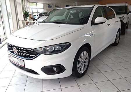 Fiat Tipo HB 1.4 T-Jet LOUNGE Sitzheizung Navi