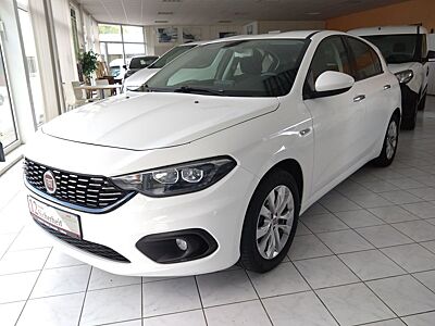 Fiat Tipo HB 1.4 T-Jet LOUNGE Sitzheizung Navi