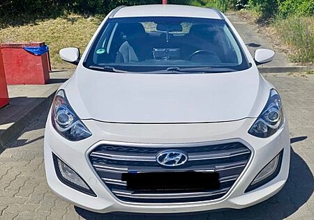 Hyundai i30 blue 1.4 Trend Trend