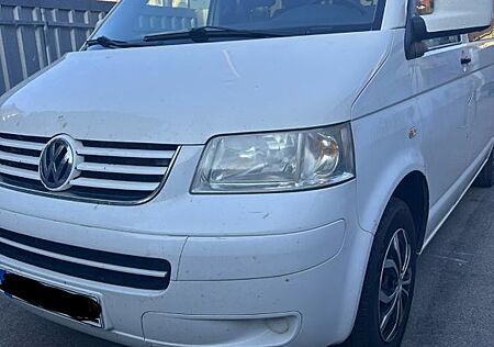 VW T5 Transporter Volkswagen Van Camper Bus