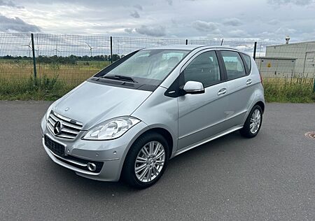 Mercedes-Benz A 180 Elegance Automatik, Navi, nur 36.300km