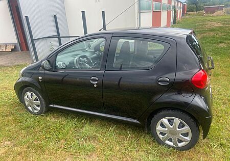 Toyota Aygo (X) Aygo (X) 1,0 -