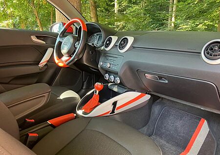 Audi A1 1.4 TFSI S tronic 119g CO2 Ambition Ambition