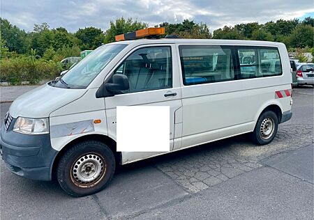 VW T5 Transporter Volkswagen **TÜV Dekra Neu**