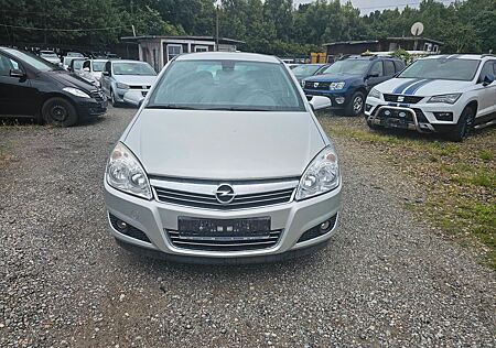 Opel Astra H Lim. Edition