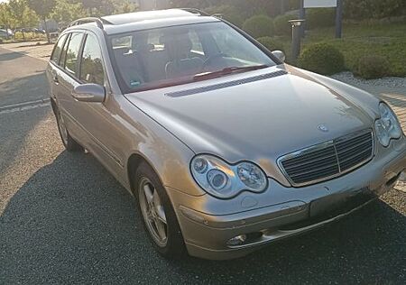 Mercedes-Benz C 200 KOMPRESSOR T AVANTGARDE Avantgarde