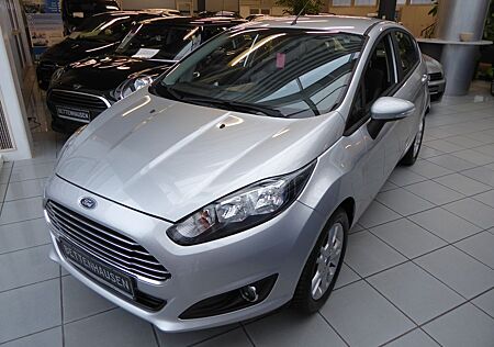 Ford Fiesta Sync Edition erst 80.000 KM!! Klima