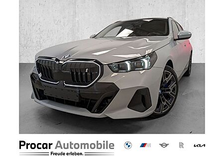 BMW i5 eDrive40 Touring / M SPORT PANO HUD INDIVIDUA