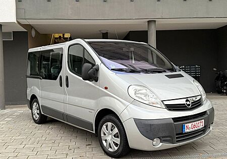 Opel Vivaro gebraucht kaufen Opel Vivaro Kasten/Kombi Kombi L1H1 2,9t