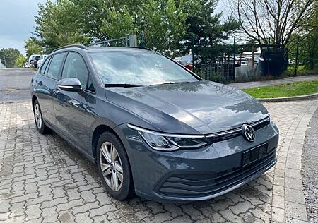 VW Golf Volkswagen VIII Variant Life