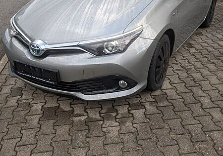 Toyota Auris Touring Sports Hybrid 1,8 mit AHK