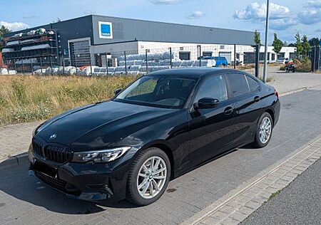 BMW 320e Advantage Automatik Advantage
