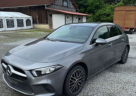 Mercedes-Benz A 180 d -
