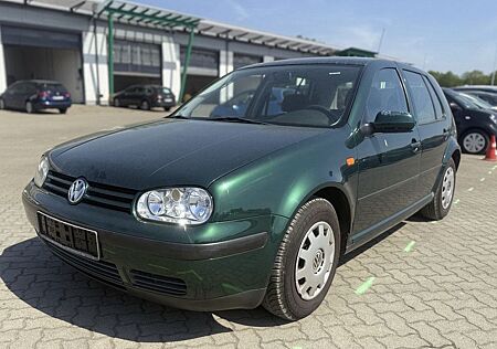 VW Golf Volkswagen 1.6 Klima Navi kein Rost 8xReifen TÜV06/25