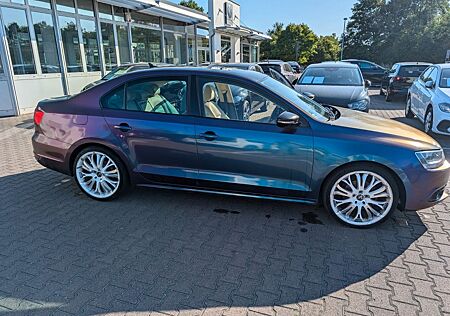 VW Jetta Volkswagen 2.0 TDI Highline MK6 Neue TÜV