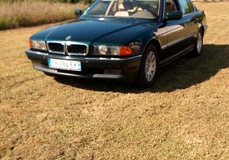 BMW 740i A -