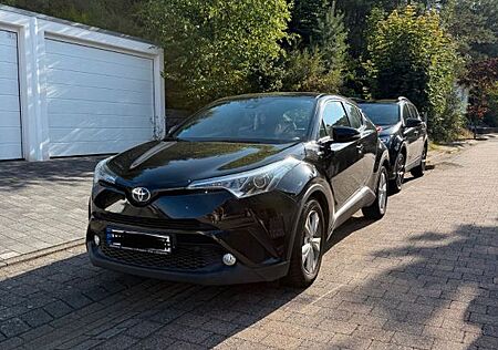 Toyota C-HR 1.8-l-VVTi Hybrid Flow